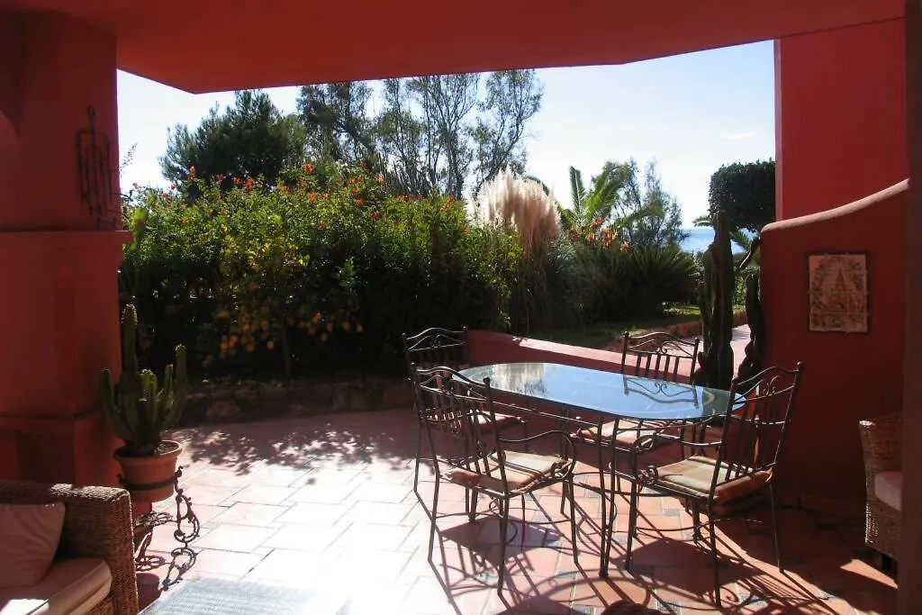 Marbella Beachside Apartment In 5 Star Gated